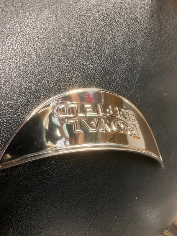 画像4: ロイヤルエンフィールド（ROYAL ENFIELD）ロゴ入りヘッドランプシェード、アイアンエンジン、UCEモデル用 (4)