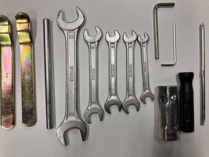 アウトレット品に純正ツールキット追加しました